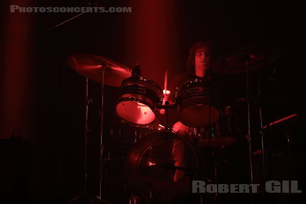 THE FAT WHITE FAMILY - 2025-03-06 - PARIS - CentQuatre - Nef Curial - 